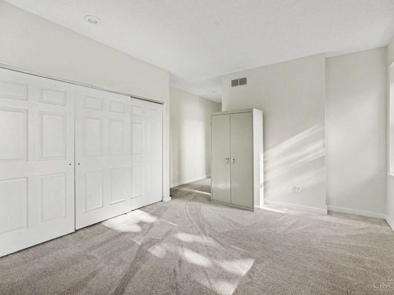 427 Hopkins Street, Unit 9, Cincinnati, OH 45203 Photo 18