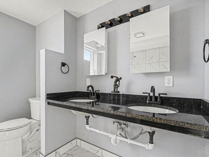 427 Hopkins Street, Unit 9, Cincinnati, OH 45203 Photo 21