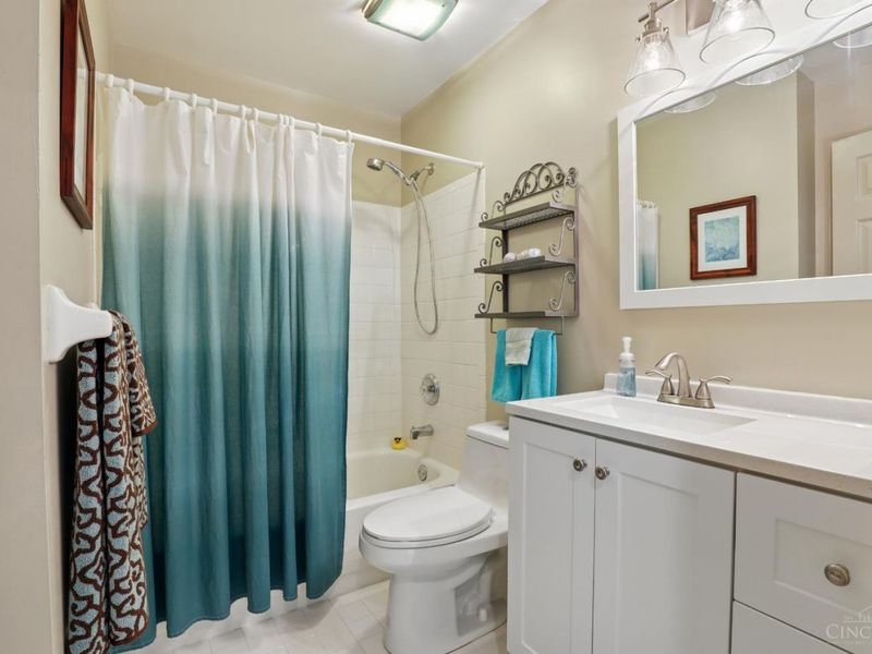 4221 Saint Andrews Place, Cincinnati, OH 45236 Photo 37