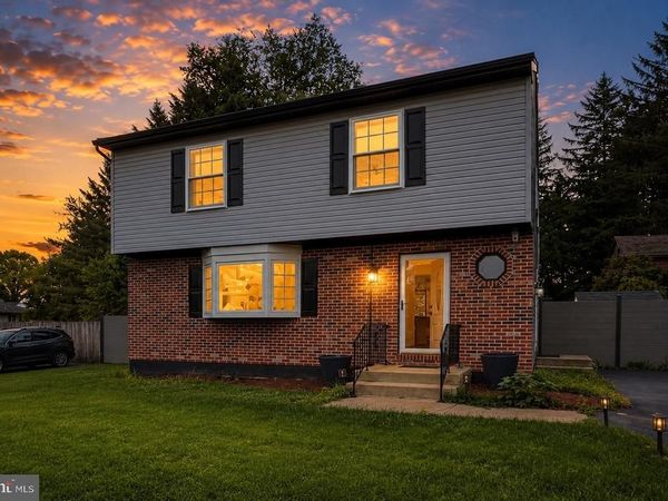 4002 YORKTOWN DRIVE, UPPER CHICHESTER, PA 19061