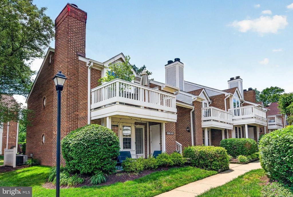 2584 B S Arlington Mill Drive, Unit 2, Arlington, VA 22206 Main Photo