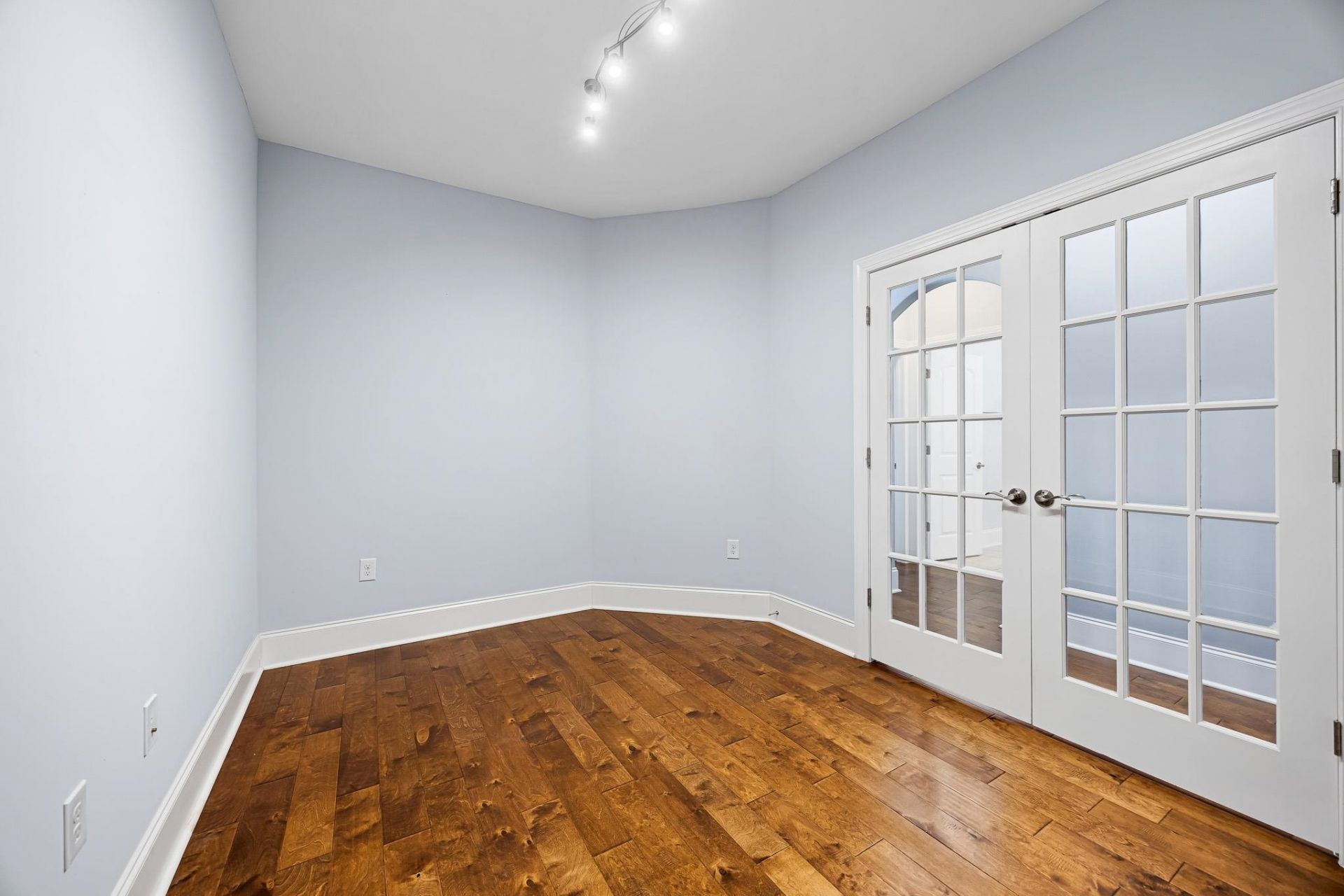 821 Covelo Ln. Photo 37