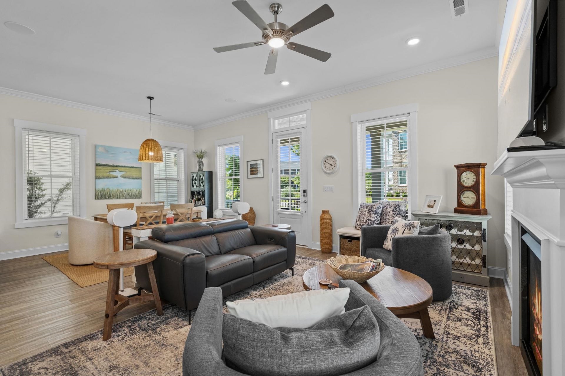 8219 Pond Berry Ln. Photo 13