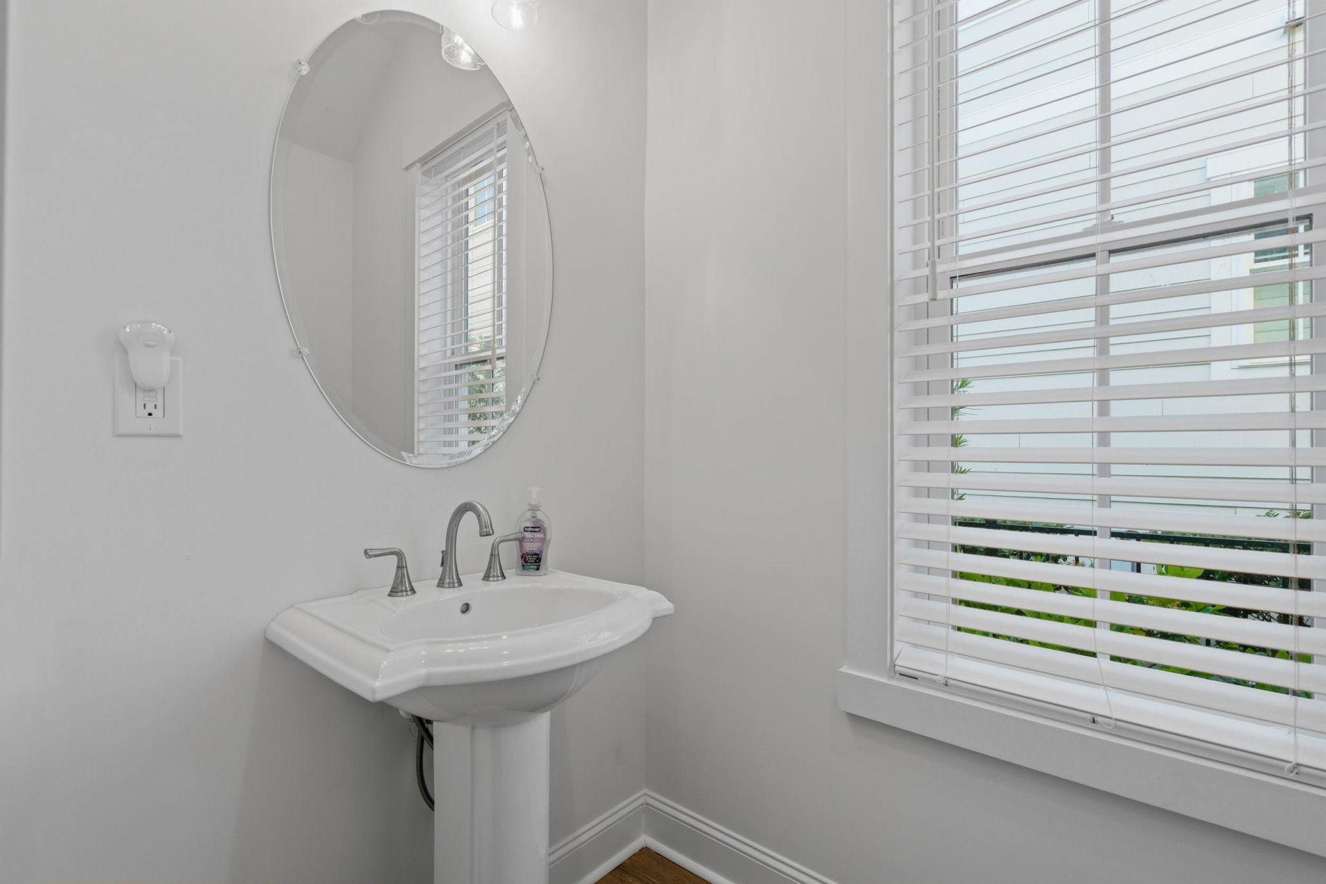 8219 Pond Berry Ln. Photo 39