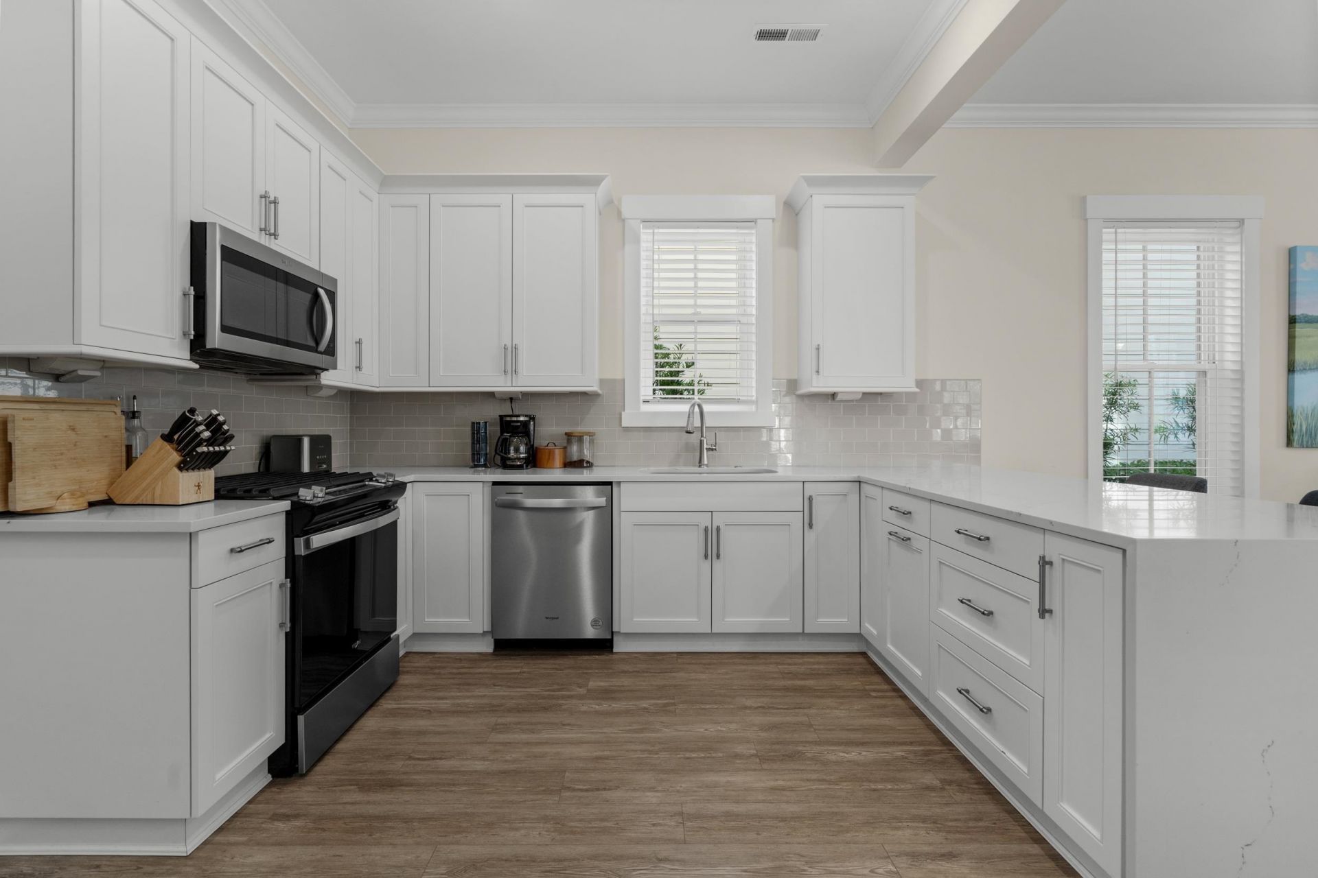 8219 Pond Berry Ln. Photo 4