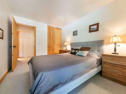 2755 North Lake Boulevard, Tahoe City, CA 96145 Photo