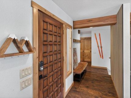 10762 Ponderosa Drive, Truckee, CA 96161 Photo