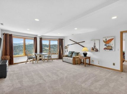 12276 Skislope Way, Truckee, CA 96161 Photo