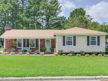 619 Devon Place , Zebulon, NC 27597