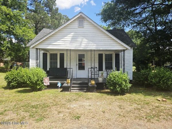 407 S Johnson Street, Mount Olive, NC 28365