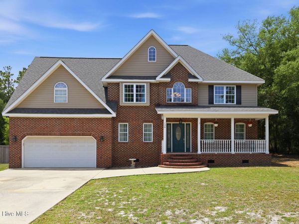 138 Yacht Club Drive, Newport, NC 28570