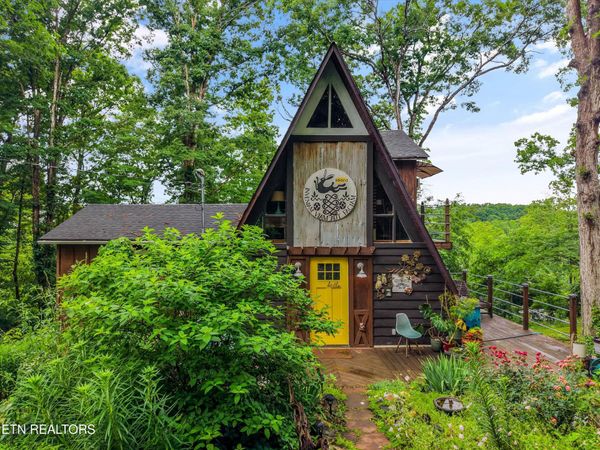1535 Mayflower Lane, Dandridge, TN 37725