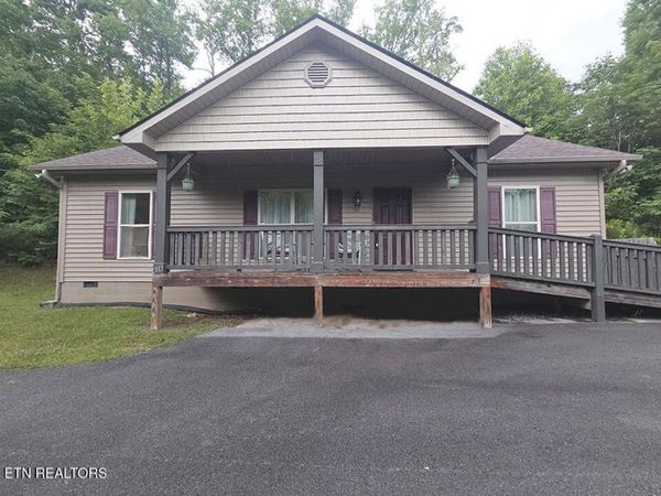 416 Forrest Springs Drive, Gatlinburg, TN 37738