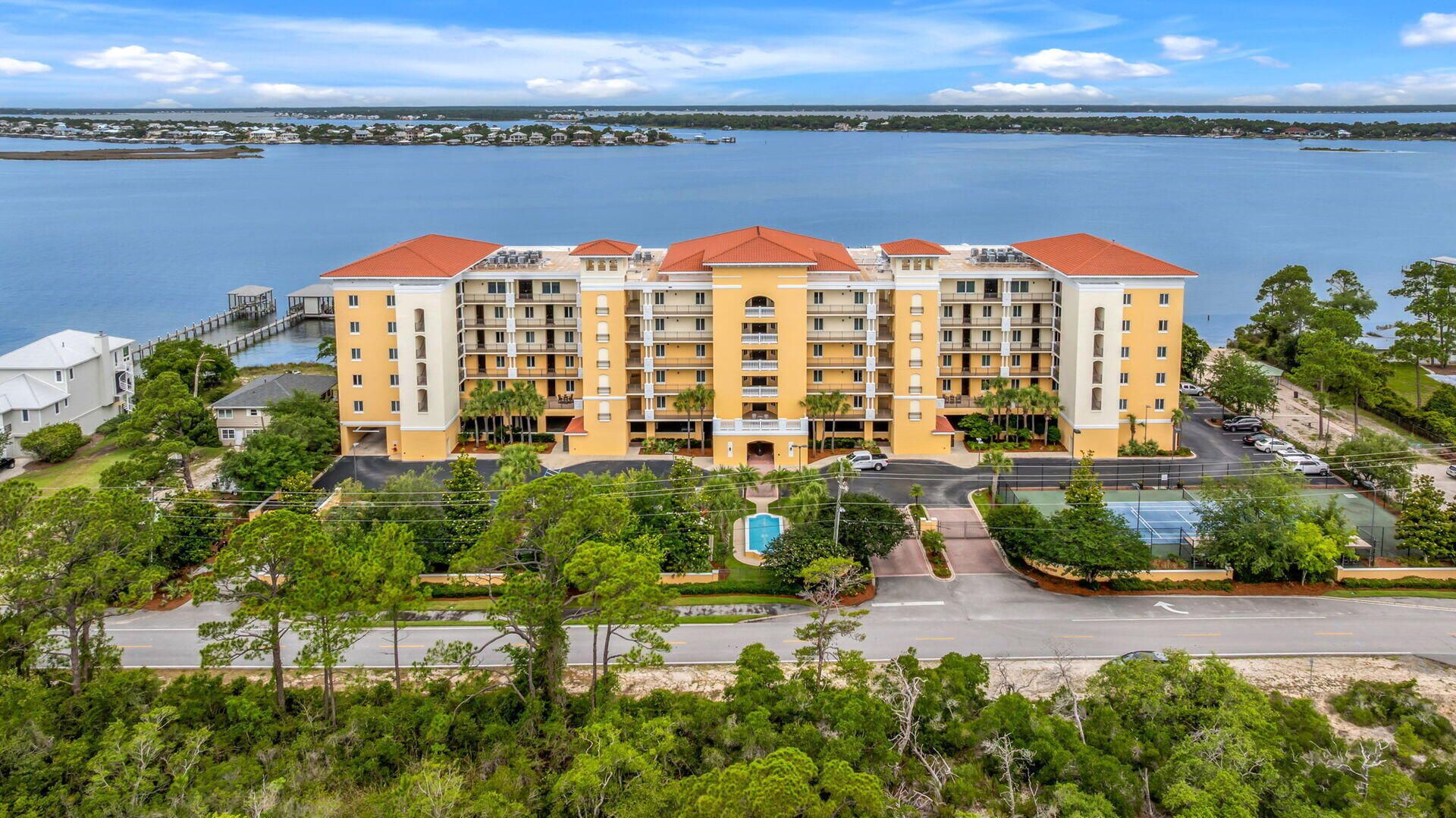 14500 River Rd, Unit 305, Pensacola, FL 32507 Main Photo