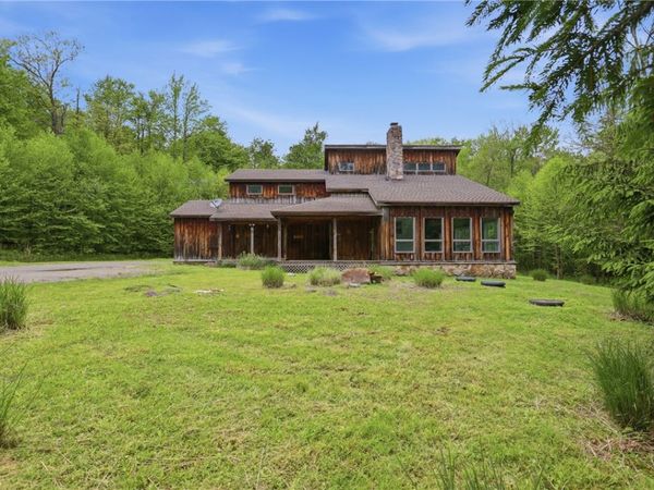 288 Ft Dewart Ln, Central City, PA 15926