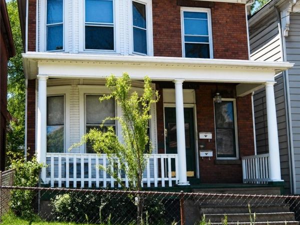 52 Oakwood Road, Pittsburgh, PA 15205