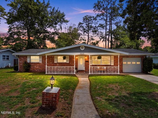 8015 MENDOZA Drive, Jacksonville, FL 32217