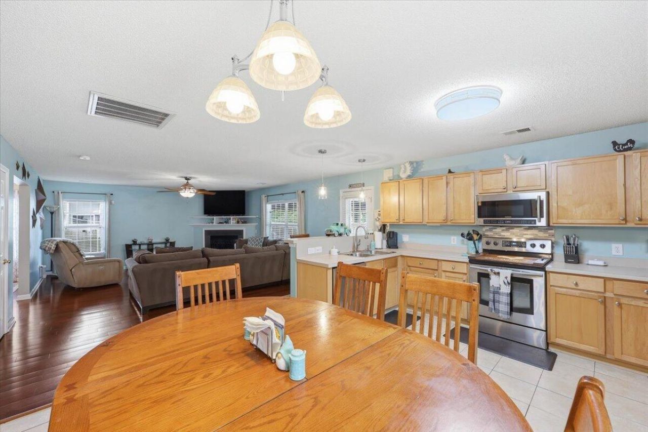 2045 Robin Wood Boulevard Photo 11