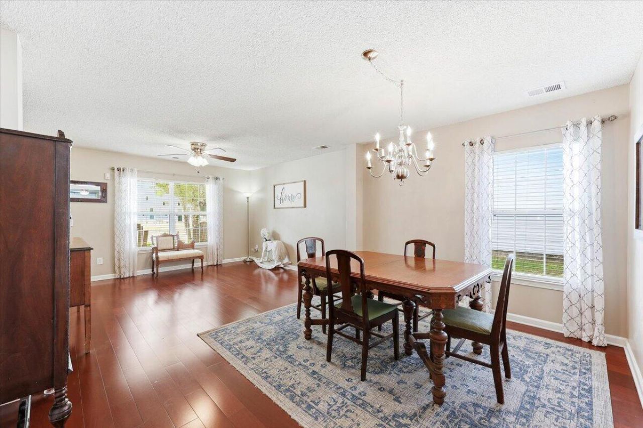2045 Robin Wood Boulevard Photo 18