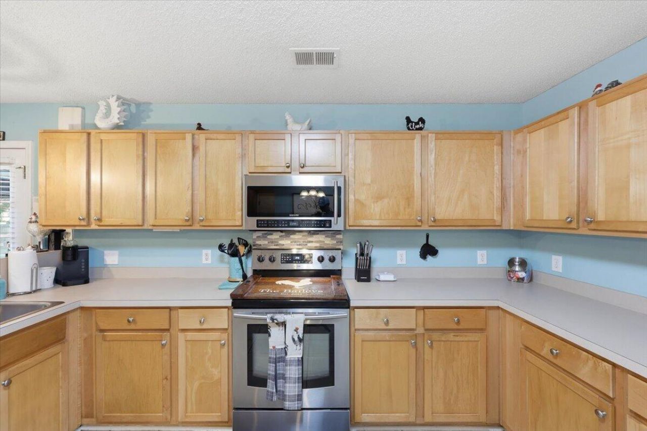 2045 Robin Wood Boulevard Photo 19
