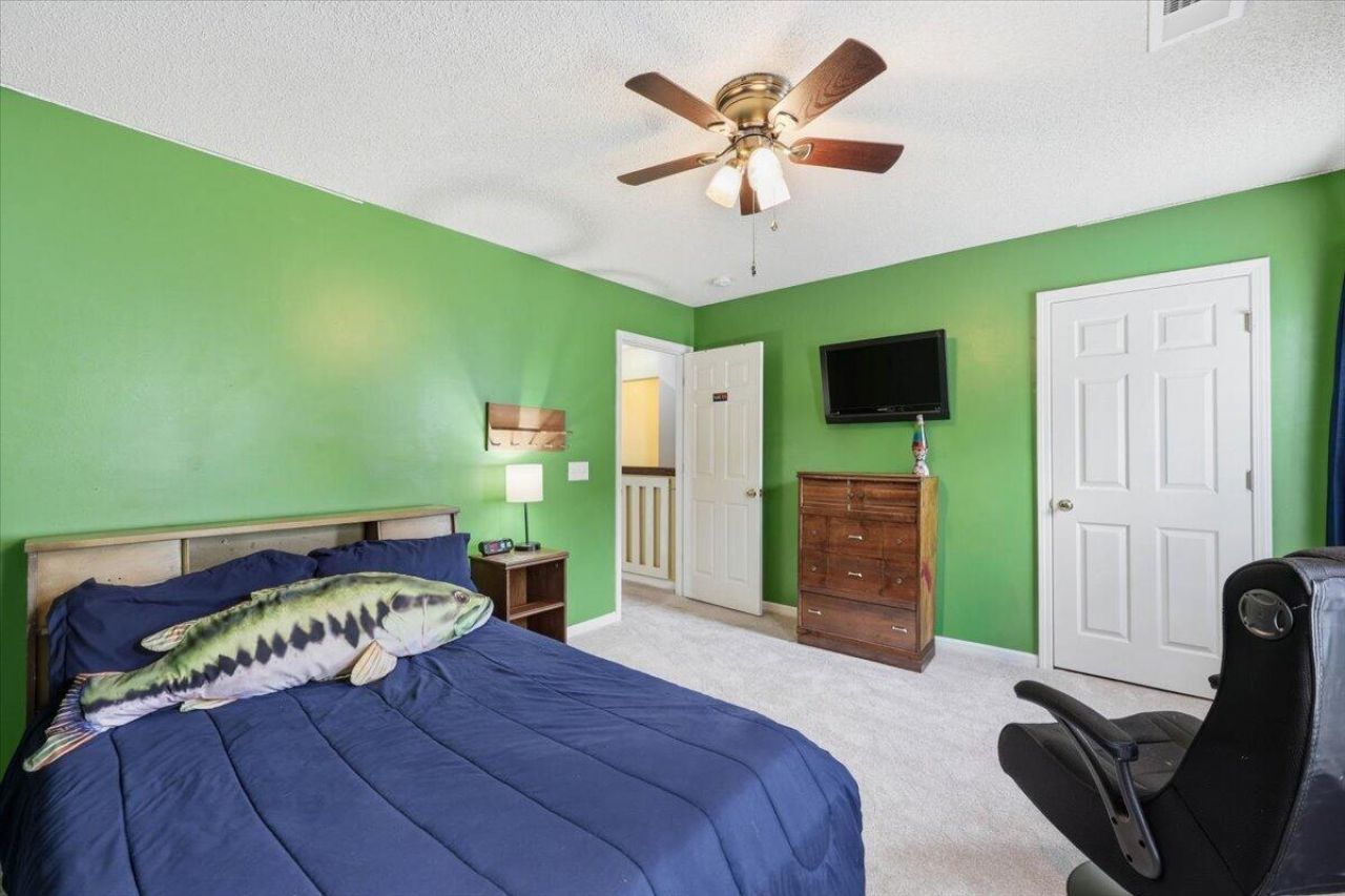 2045 Robin Wood Boulevard Photo 27