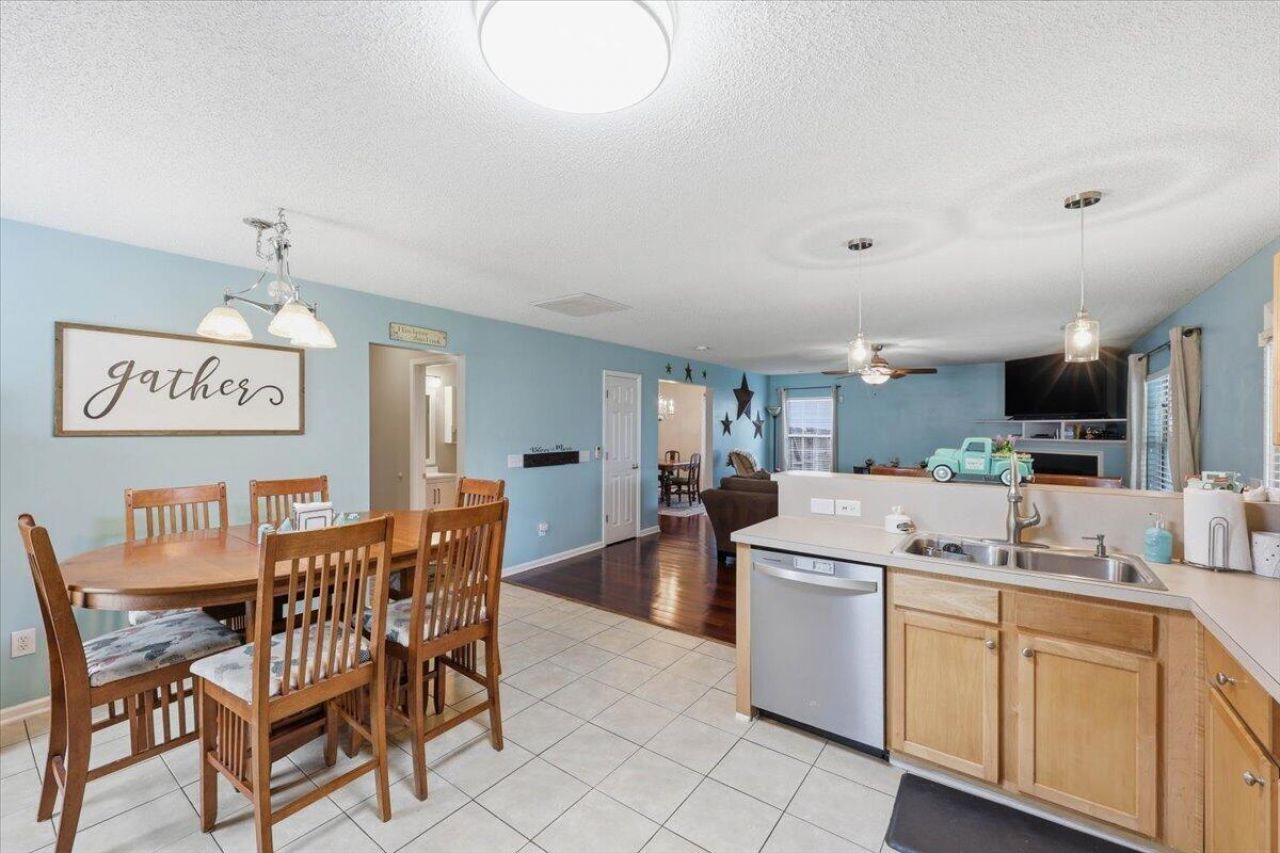2045 Robin Wood Boulevard Photo 37