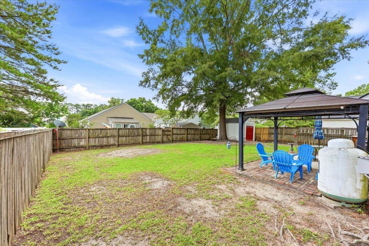 2045 Robin Wood Boulevard Photo 44