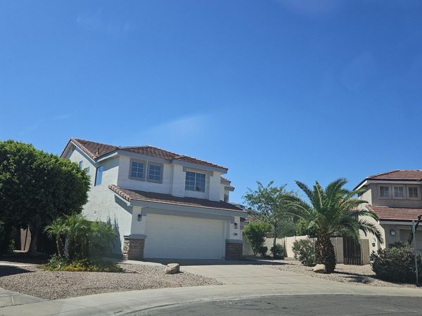 2828 E WINDSONG Drive, Phoenix, AZ 85048