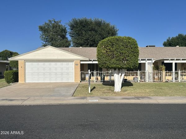 10512 W EL CAPITAN Circle, Sun City, AZ 85351