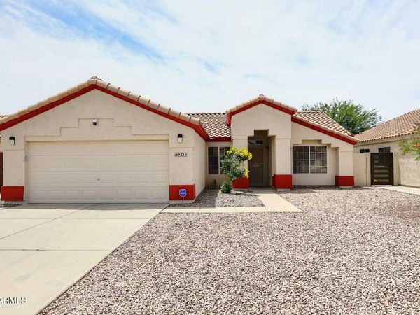9235 W MICHELLE Drive, Peoria, AZ 85382