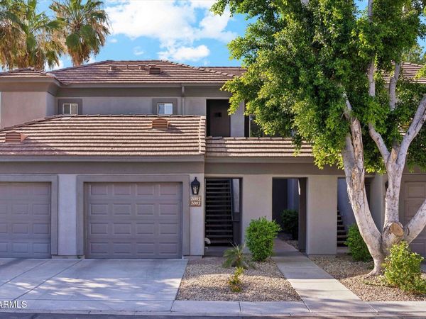 7401 W ARROWHEAD CLUBHOUSE Drive, Unit 2003, Glendale, AZ 85308