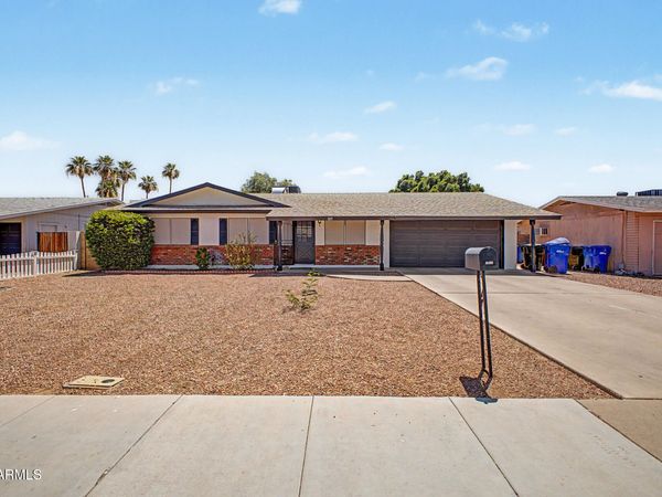 1105 S SPUR, Mesa, AZ 85204