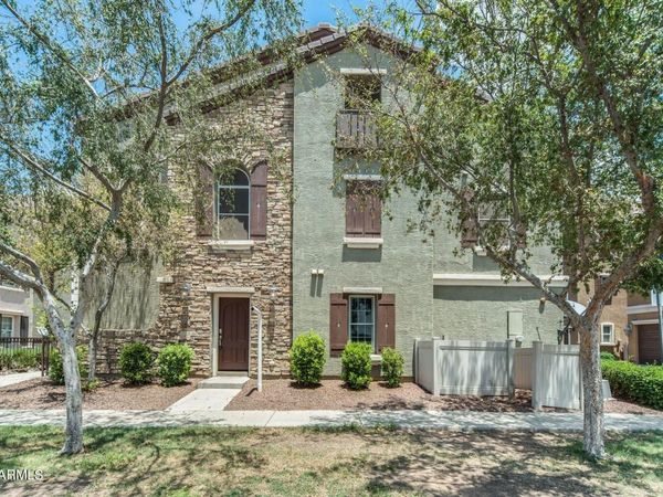 2634 S ALPINE Drive, Gilbert, AZ 85295