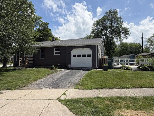 102 Northview Drive , Valparaiso, IN 46383