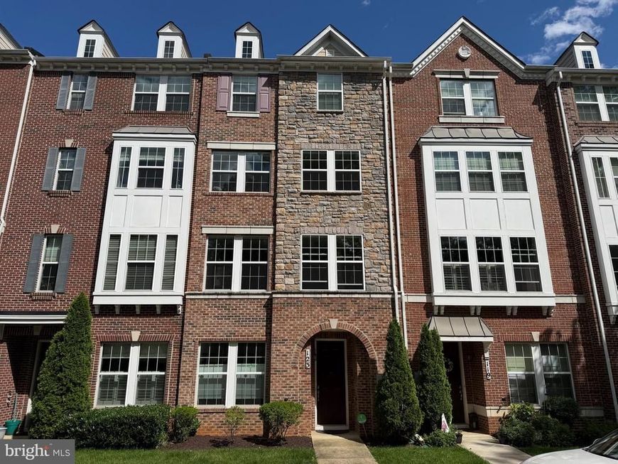 123 Fairbanks Drive, Gaithersburg, MD 20877 Main Photo