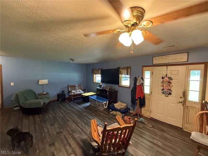 23501 County Road 93 , Fresno, OH 43824 Photo 10