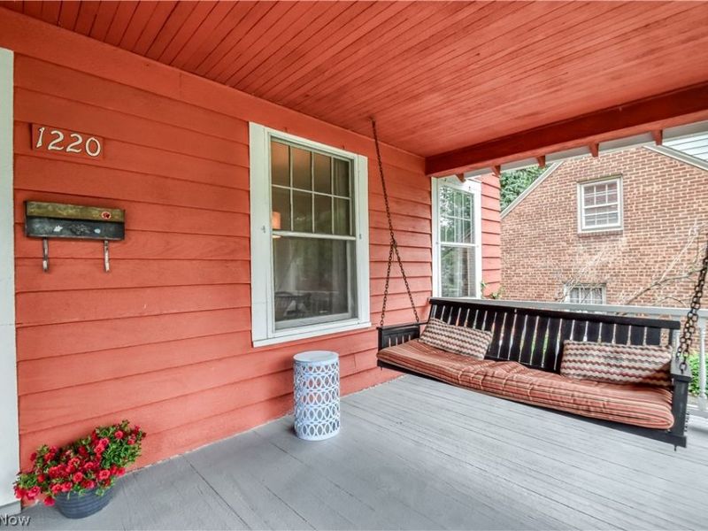 1220 Yellowstone Road , Cleveland Heights, OH 44121 Photo 3