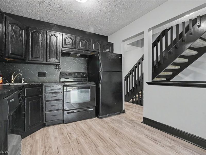 1665 Sugarbush Court , Streetsboro, OH 44241 Photo 9