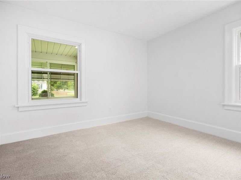 241 Harwood Street , Elyria, OH 44035 Photo 9