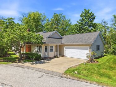 1715 Windrow Lane, Broadview Heights, OH 44147