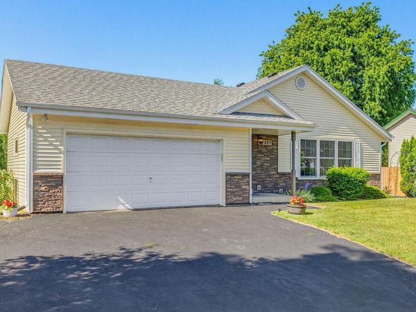 8820 W Travis LANE, Franklin, WI 53132