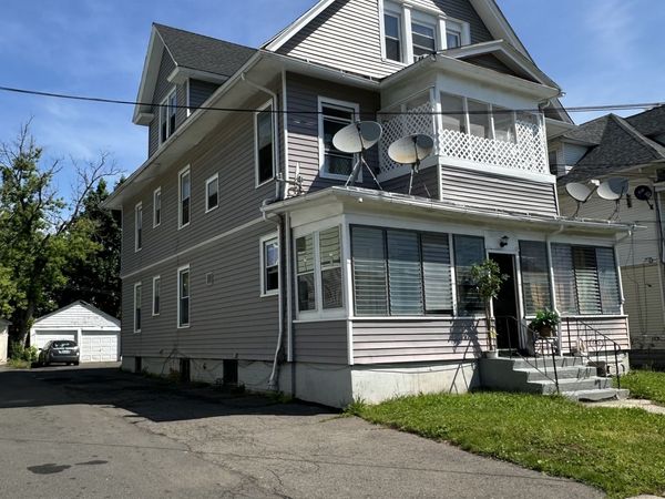 118 Barker , Hartford, CT 06114