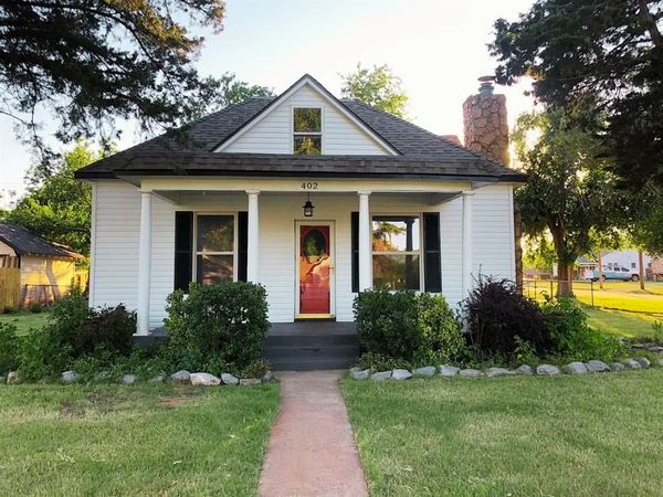 402 S 8th Street, Kingfisher, OK 73750