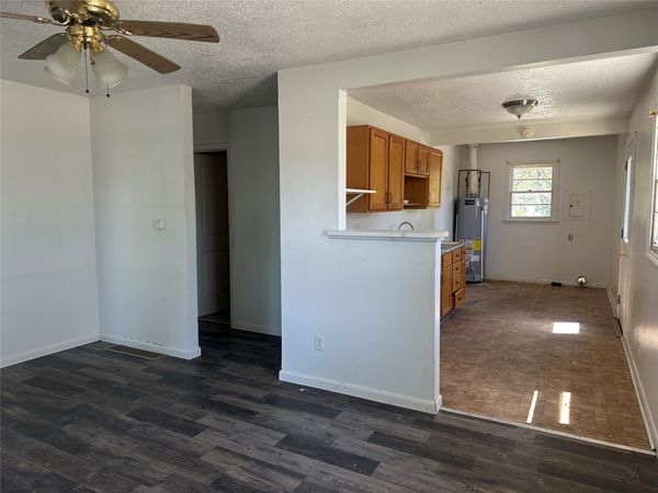 706 E 21st Street Place S, Newton, IA 50208