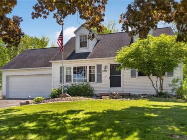 8387 Zenith Drive, Baldwinsville, NY 13027