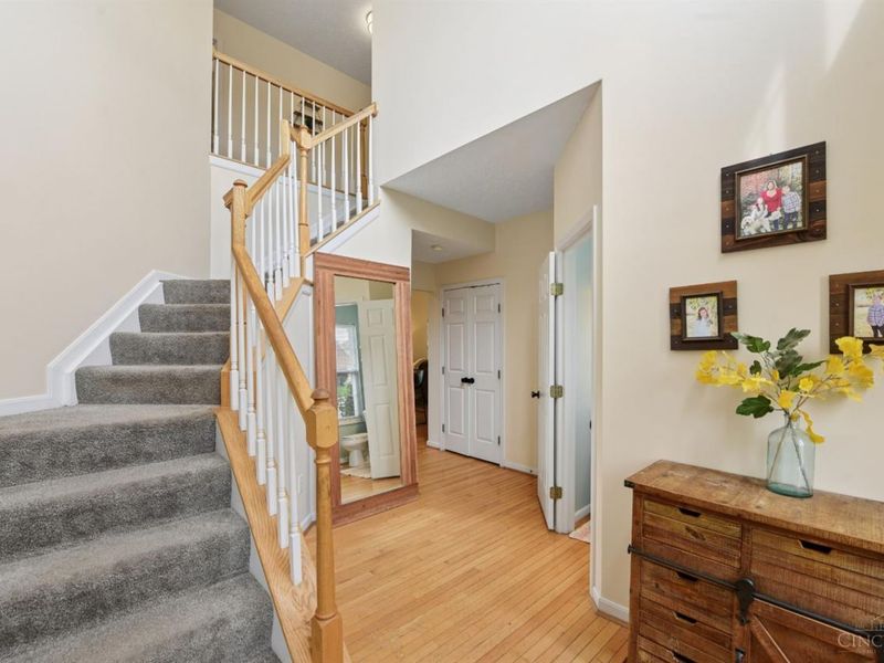 4869 Kleeman Green Drive, Cincinnati, OH 45211 Photo 15