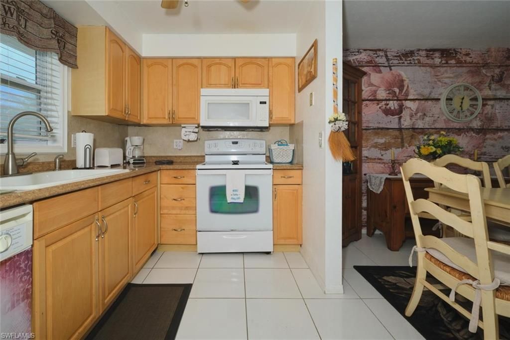 6777 Winkler Rd , Unit 125, Fort Myers, FL 33919 Photo