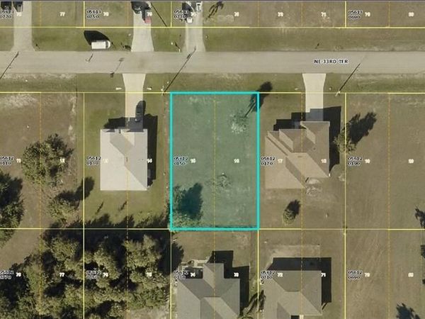 1342 NE 33rd TER , CAPE CORAL, FL 33909