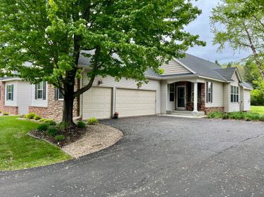 10512 Mississippi Circle N, Brooklyn Park, MN 55443