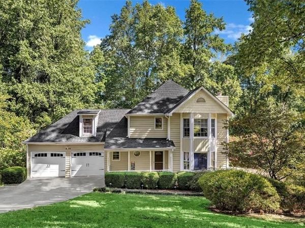 5779 Chisholm Trail , Lilburn, GA 30213
